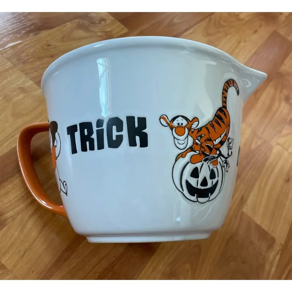 Disney‎ Winnie The Pooh Halloween Large Ceramic Trick Or Treat Mixing Bowl Jug